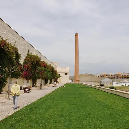 Convento Bernadas 公寓 *